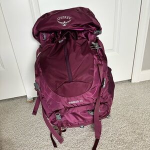Osprey Sirrus 36 women hiking backpack